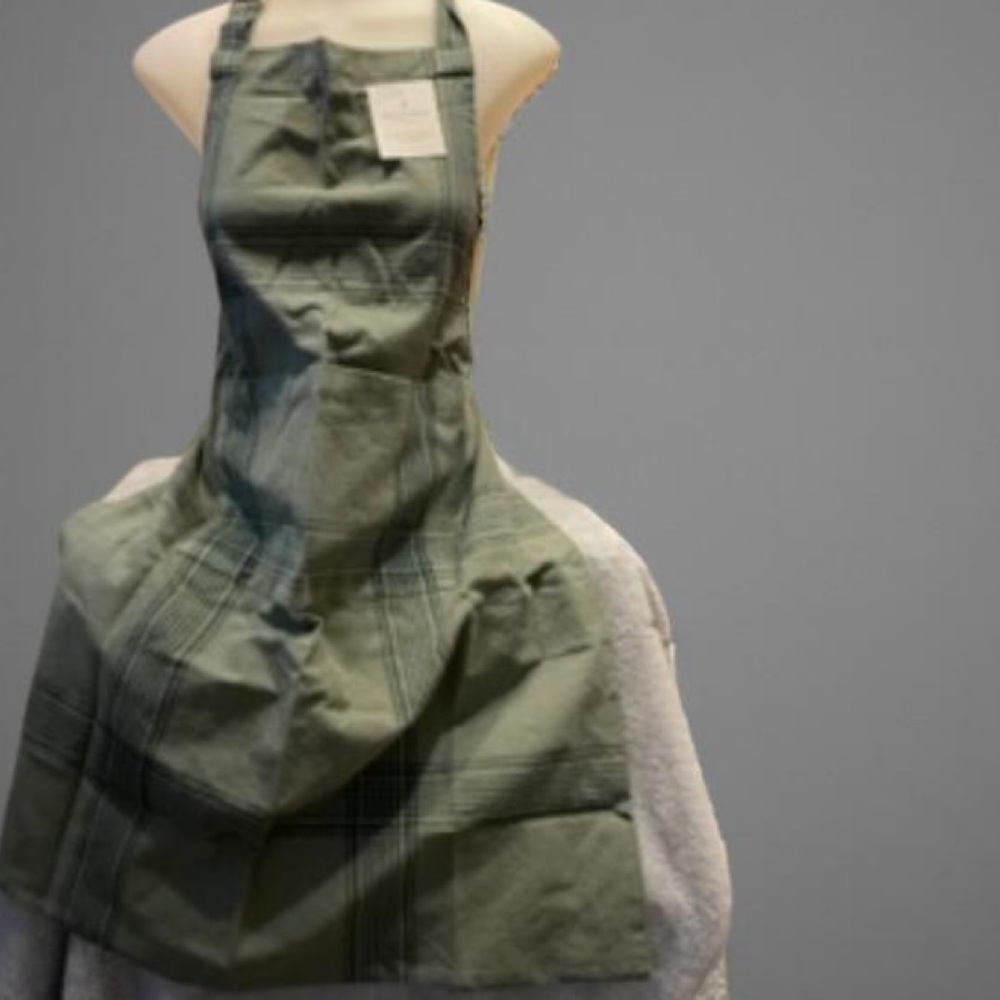 Hearth & Hand Adult Apron (Adjustable open-waist,-Sage Green, 100% cotto… - Picture 2 of 16